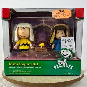 Peanuts Christmas Pageant Charlie Brown Lucy Woodstock Mini Figures Toys R Us